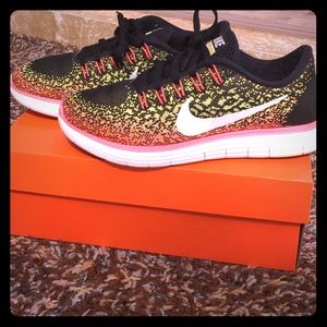 Nike Women's Free Distance Running Shoes