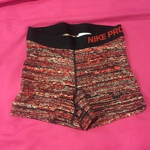 BNWT XS Nike Pros 3 inch