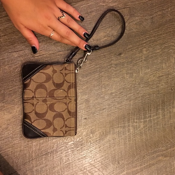 Coach wallet/ wristlet - Picture 2 of 3