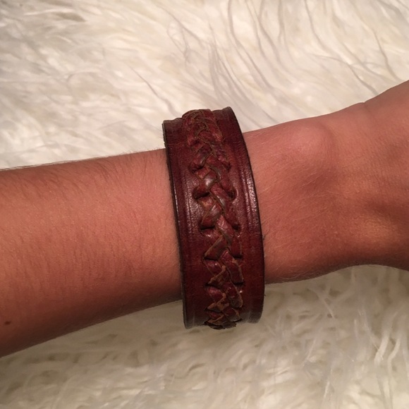 Leather bracelet