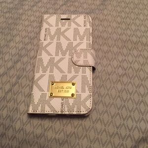 Case for iPhone 6/6s plus.