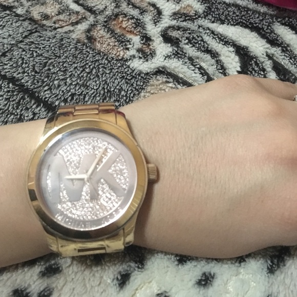 Michael Kors rose gold watch
