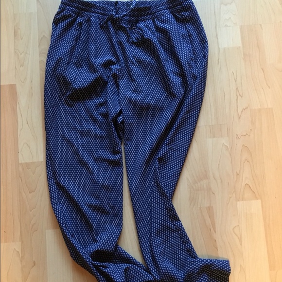 Flowy patterned H&M Pants - Picture 1 of 2