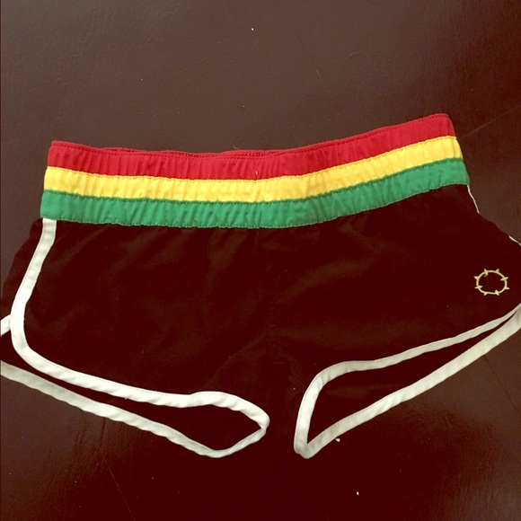 Empyre surf shorts
