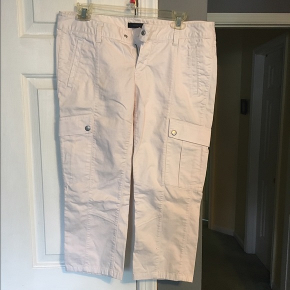 Cream colored capris.