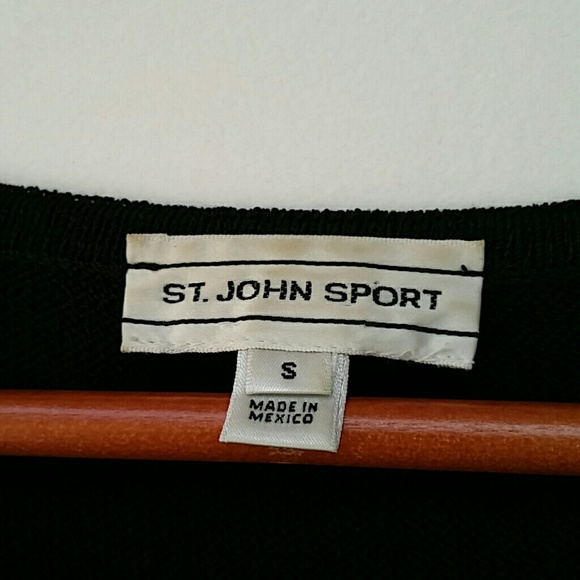 St. JOHN Dress. - Picture 3 of 4