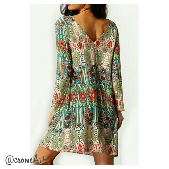 💙HP💙 Bohemian Print Long Sleeve Midi - Picture 2 of 4