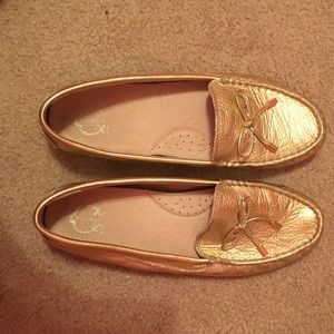 Gold loafer women's size 9 C.Wonder NWOT