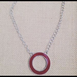 Beautiful short necklace!