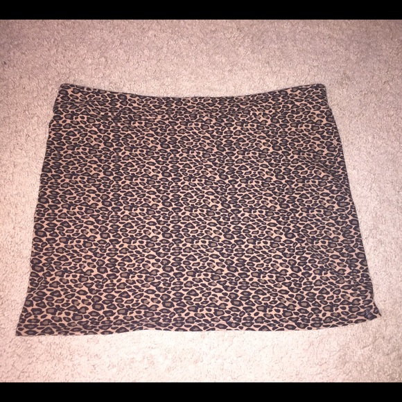 Cheetah print spandex skirt