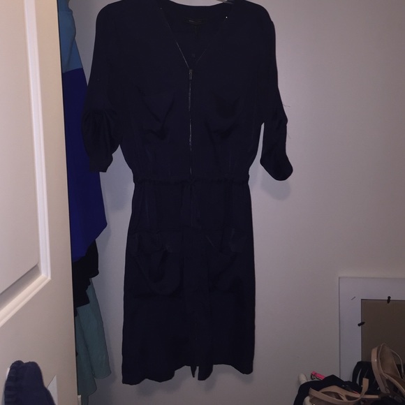 BCBGMaxAzria Dresses & Skirts - BCBG Navy Sateen 4 Pocket Zipper Front Dress Sz M