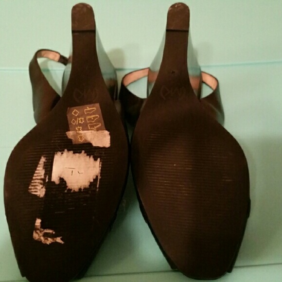 Authentic michael kors slingback heels - Picture 3 of 4