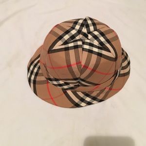 100% Authentic Burberry Nova Hat