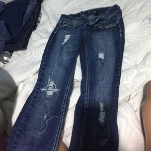 Ripped/Distressed Skinny Jean