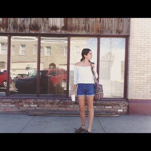 Meet your Posher, Julia