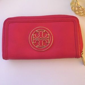 Tory Burch wallet