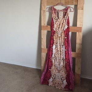 ‼️♥️ SALE ♥️‼️ Forever 21 Red Gold Maxi Dress