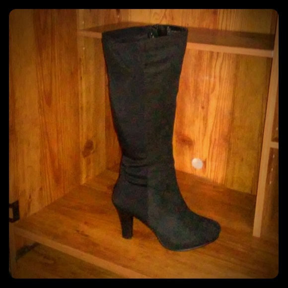 Black Boots