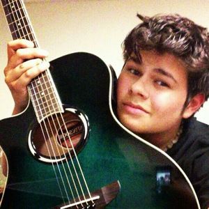 Meet your Posher, Zach