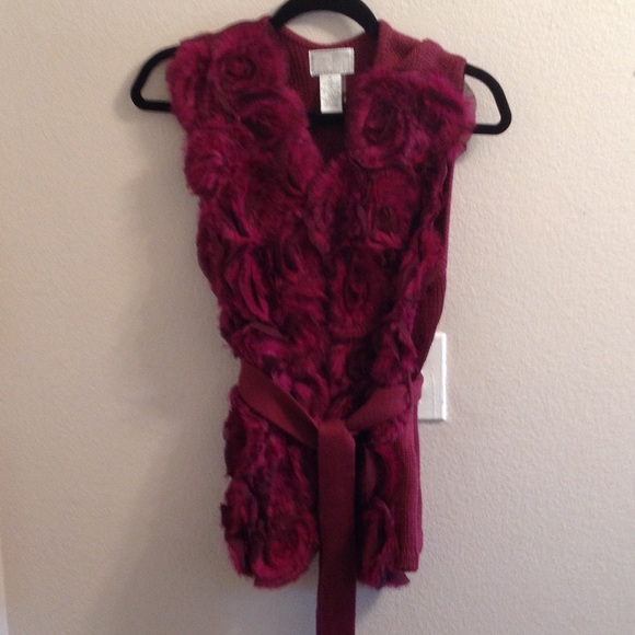 Alberto Makali Sweater Vest with Rabbit Roseette