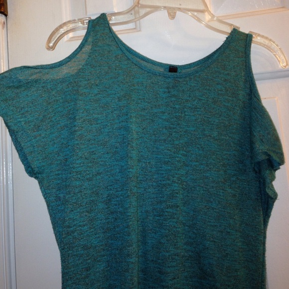 tillys off shoulder girls shirt