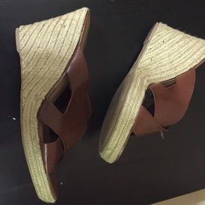 Cognac colored leather wedges