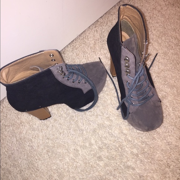 Jeffery Campbell look a like tricolor heel