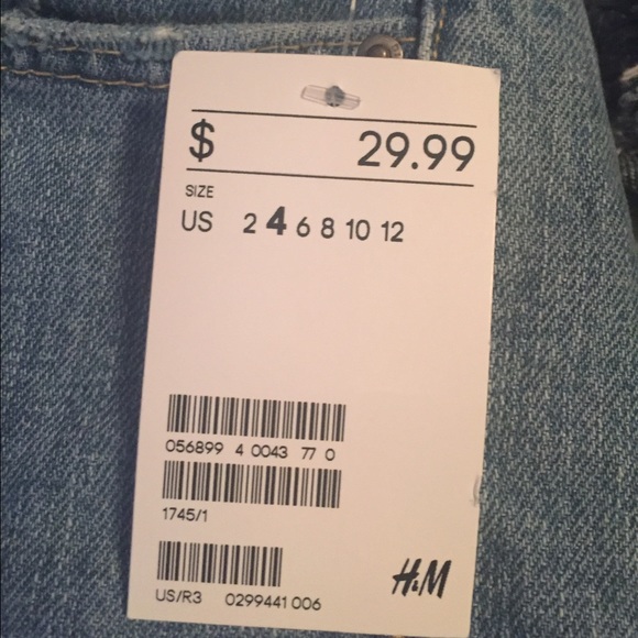 High-waisted shorts - Picture 2 of 2