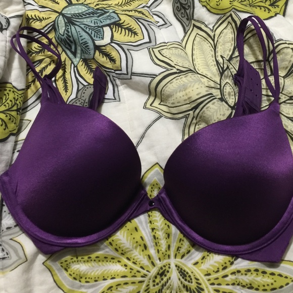 Victoria's Secret bra.
