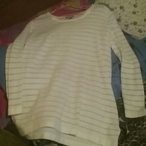 Sweater - Picture 1 of 1