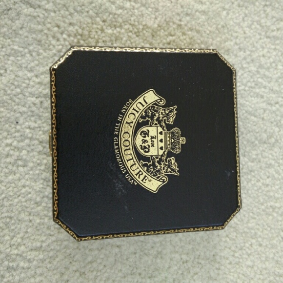 Juicy Couture Royal Crown Necklace with Box - Picture 2 of 2