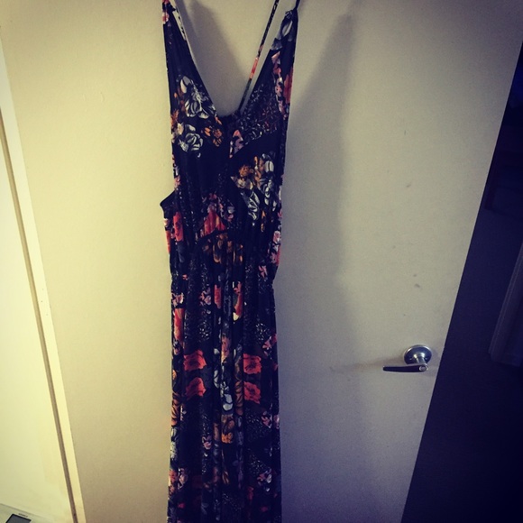 Maxi dress - Picture 1 of 2
