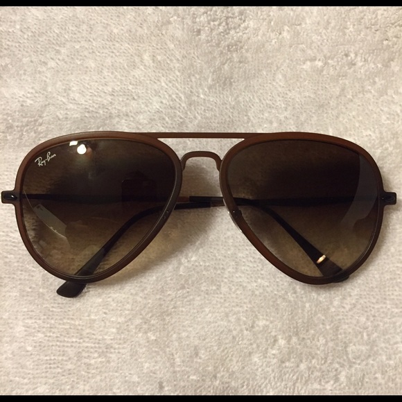 Ray Ban Aviator Light Ray II