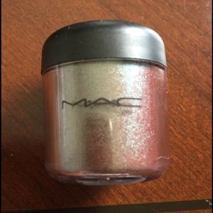NWOB MAC PIGMENT IN BLUE BROWN