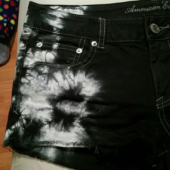 ***SOLD***American Eagle Tye Dye Shorts - Picture 4 of 4