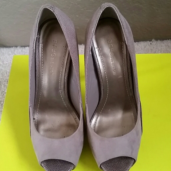 BCBG Generation - Picture 2 of 4