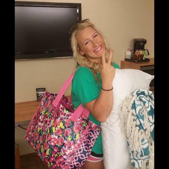 Meet your Posher, Hannah - Picture 1 of 1