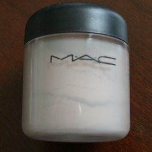NWOB MAC PIGMENT IN NAKED