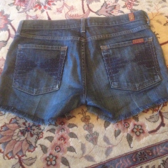 Shorts - Picture 2 of 2