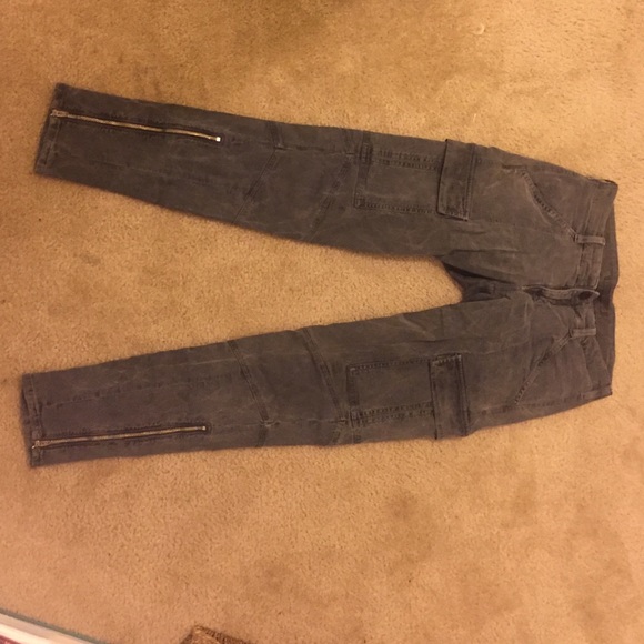 JBrand Houlihan Cargo Pant in Grey/ Black size 26