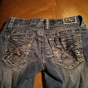 Amethyst Cuffed Capris Jeans