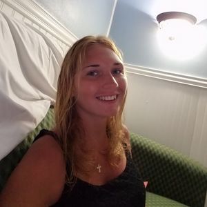 Meet your Posher, Kaitlyn