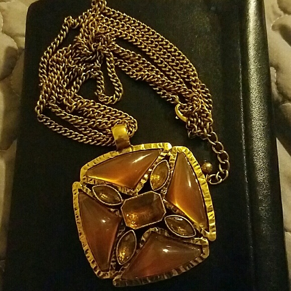 SOLD-FAUX AMBER AND GOLDTONE NECKLACE.