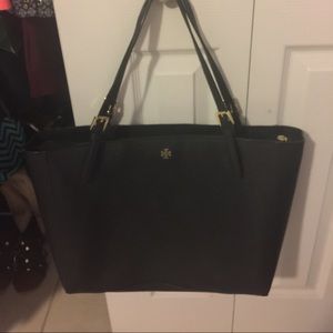 Reserved Burch Large York Tote (Black)