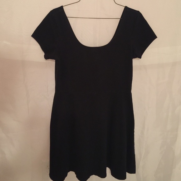 ✨✨✨BLACK SKATER DRESS✨✨✨
