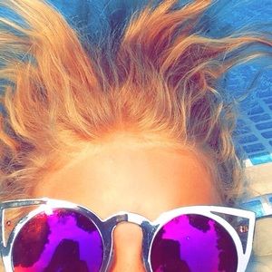 Meet your Posher, Parker