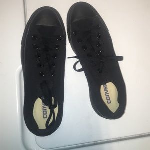 all black low top converse