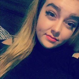 Meet your Posher, Mya