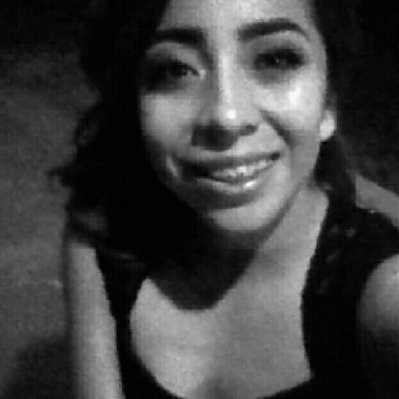 Meet your Posher, Michelle - Picture 1 of 1