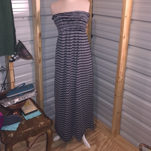 Dresses & Skirts - Black grey stripe strapless maxi dress, medium